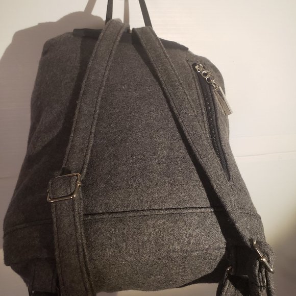 Gloria Vanderbilt Bag Mini shoulder straps grey black top flap cinch closure G - Picture 7 of 12